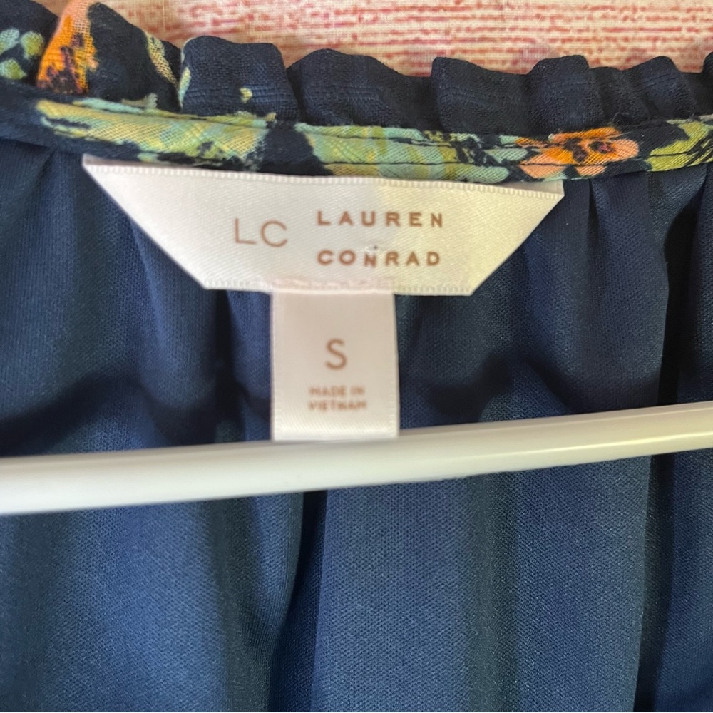 LC Conrad Blue With Floral Neck Tie Detail Blouse Size Small - Picture 2 of 6